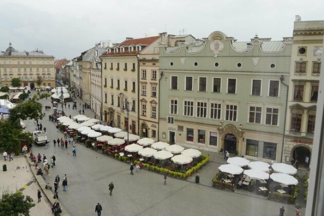 Main Market Square Apartments - Photo3