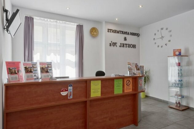 Queen Apartments - Photo3