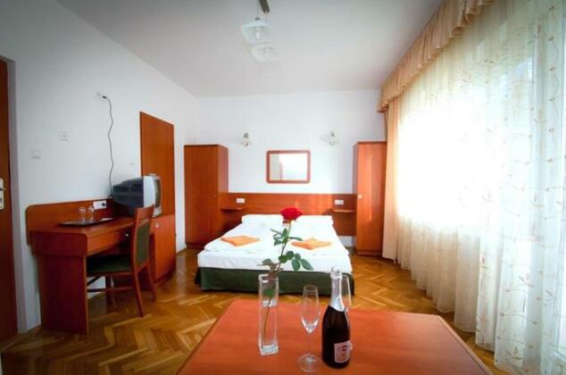 Sarenka - Photo3