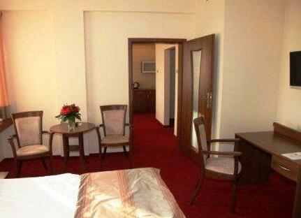 M Hotel Lodz - Photo4