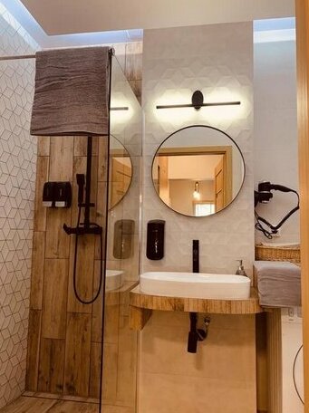 HostelPremium przy zjezdzie z A2