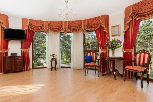 Palace - Luxury Rooms - Photo4