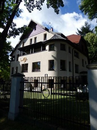 Photo 4