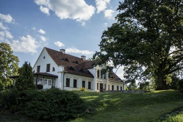 Miodunski Manor