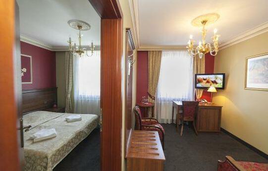 Hotel przy Mlynie - Photo3