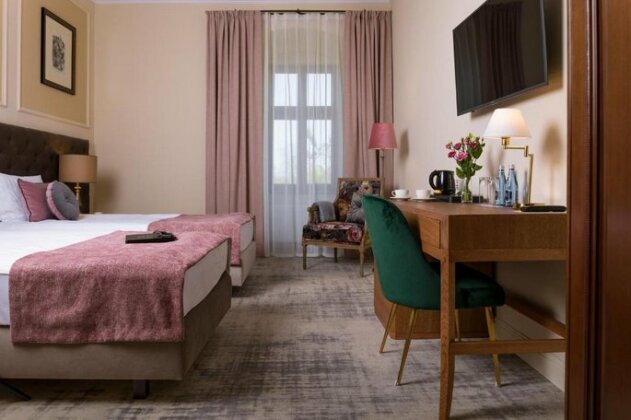 Hotel Palac Mojecice - Photo4
