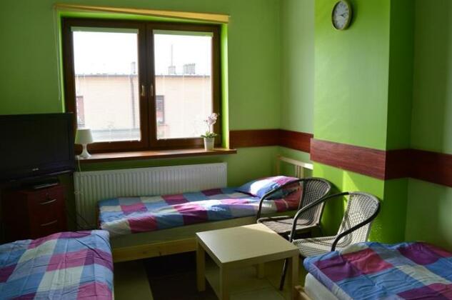 Zloty Dab - Hostel Pokoje - Photo4