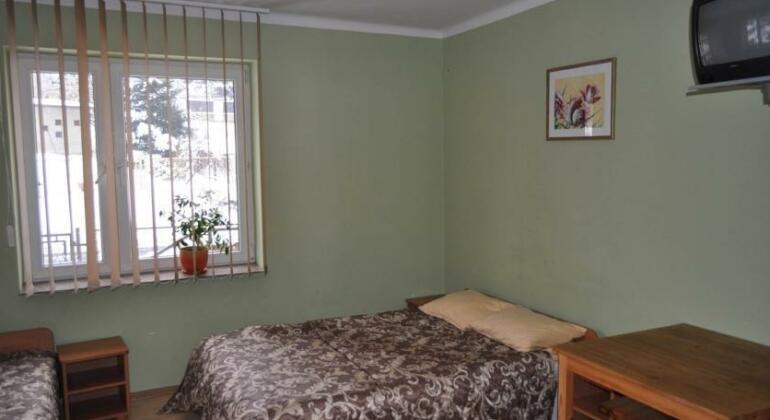 Laureola - Photo3