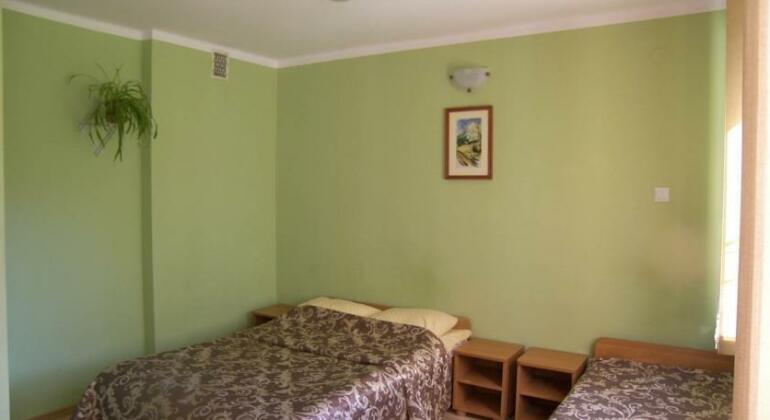 Laureola - Photo4