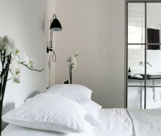 Between Us Bed and Breakfast - Photo4