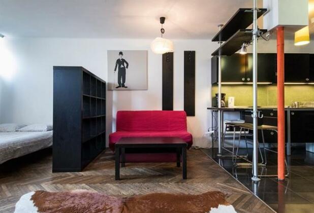Bizzi LuxCenter Studio in Warsaw - Photo4