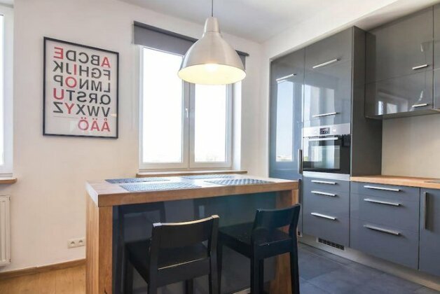 Bizzi LuxSolidarnosci Studio - Photo5