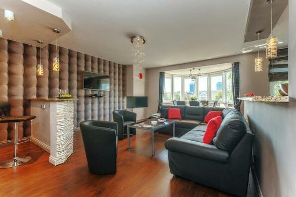 Luxury Apartment PLAC EUROPY - Photo3