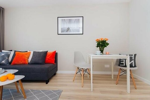 P&O Apartments Zelazna - Photo4