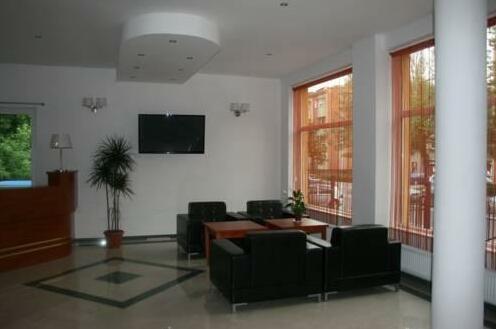 Villa Plaza - Photo2