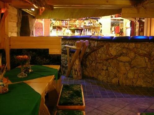 Bavaria Hotel - Photo3