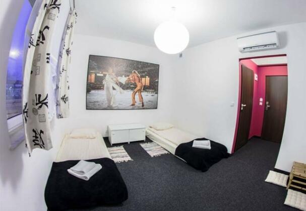 GarageHotel - Photo3