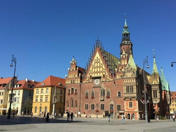 AbsyntApart Rynek