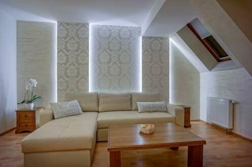 Jawor Pokoje i Apartamenty - Photo3