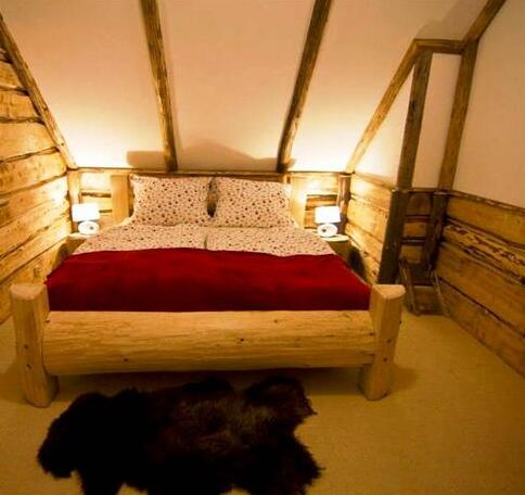 Mountain Shelter - Photo3