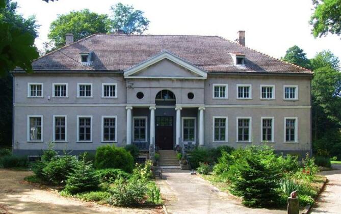 Palac Slawnikowice