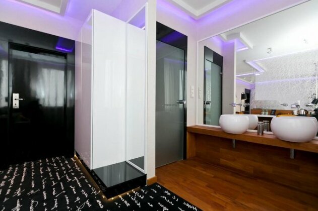 Hotel Martina Znin - Photo5