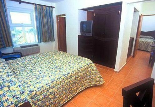 Faro Suites & Conference Center - Photo3