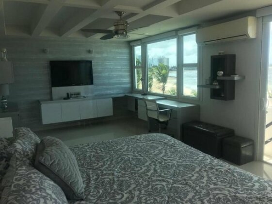Amapola SeaSide Beach Front Apartment - Photo5