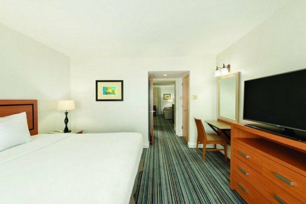 Embassy Suites by Hilton Dorado del Mar Beach Resort - Photo2