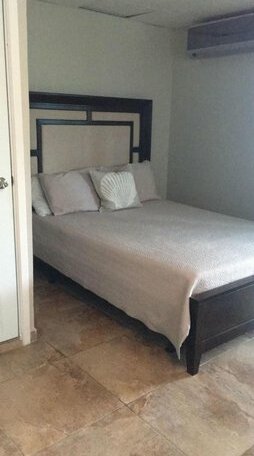 Rooms Boutique by Annie's - Photo4