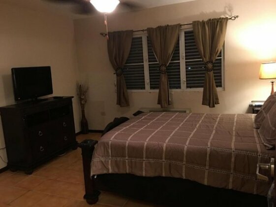 Isabela beach court condos pool - Photo2