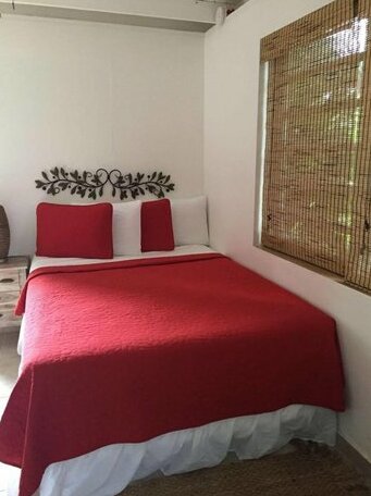 Tres Palmas Inn and Villas - Photo5