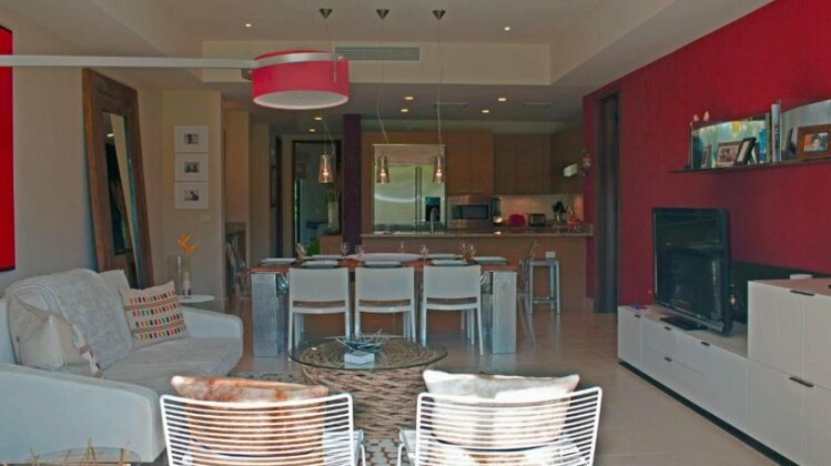 Villa in Red - Photo3