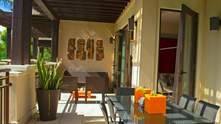 Villa in Red - Photo4