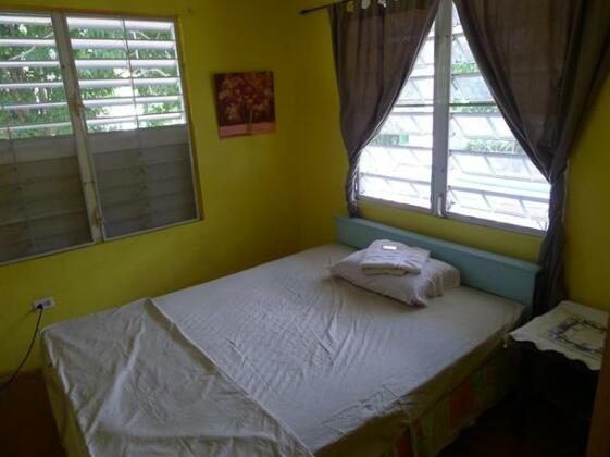 Travelers World Hostel and Guesthouse - Photo4