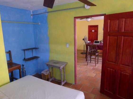 Travelers World Hostel and Guesthouse - Photo5