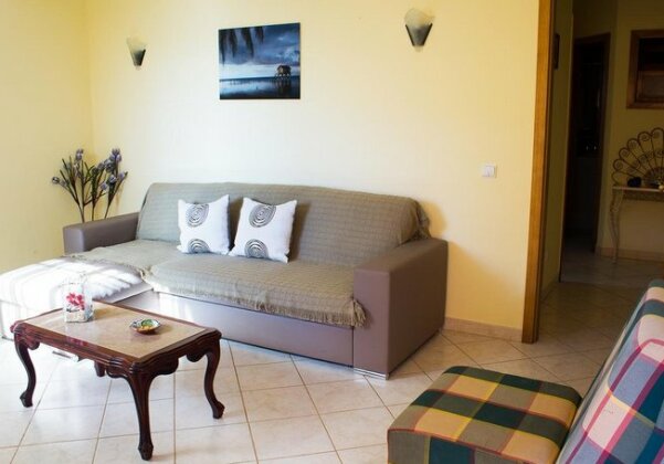 Agapito Flats - Photo5