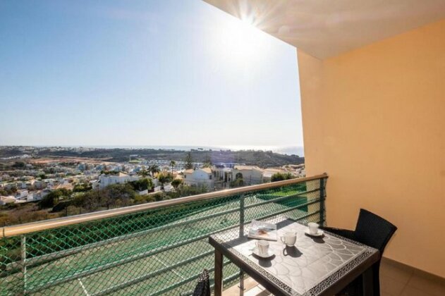 Amazing T2 with seaview and pool // 900m beach - Photo4