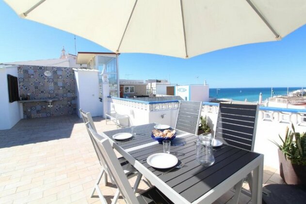 Beach House w/ BigTerrace & Sea View in Old Town Albufeira - Photo2