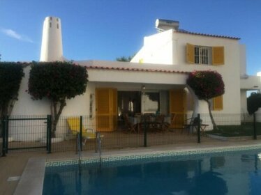 Charming Luxury Villa private pool with A/C Albufeira very central and quiet area