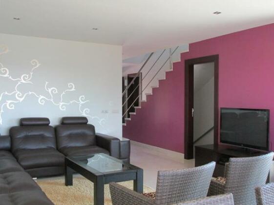 Colors Villa - Photo2