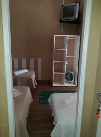 Hostel Limas Albufeira - Photo3