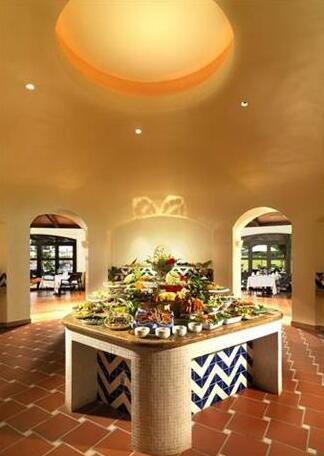 Pine Cliffs Residence A Luxury Collection Resort - Photo3