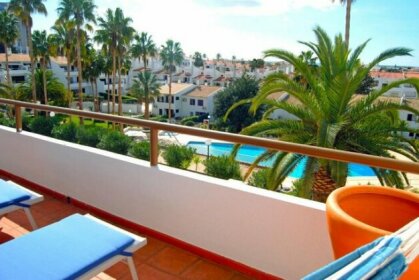 Stylish Sunny Apartment w/Pool Vila Alba