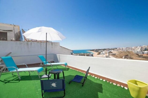 T2 Sea view / 2 mim walk to the beach / old town - Photo2