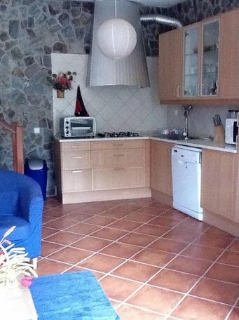 House With 2 Bedrooms in Aljezur With Enclosed Garden - 8 km From the Beach - Photo3