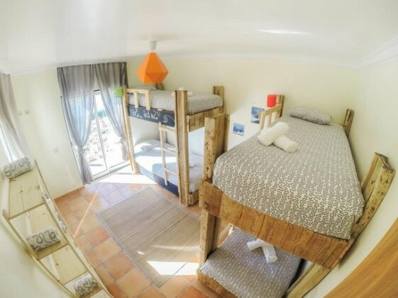 Mayla Surf House - Photo2