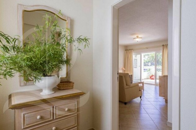 Casa Sol Spacious Apartment in Vale de Lobo - Photo3