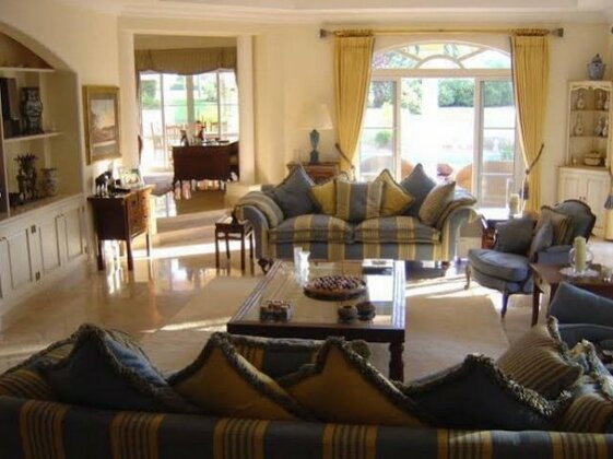 Mataluka by Shirley Dunne - Photo3