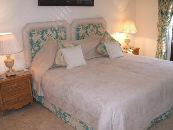 Mataluka by Shirley Dunne - Photo5